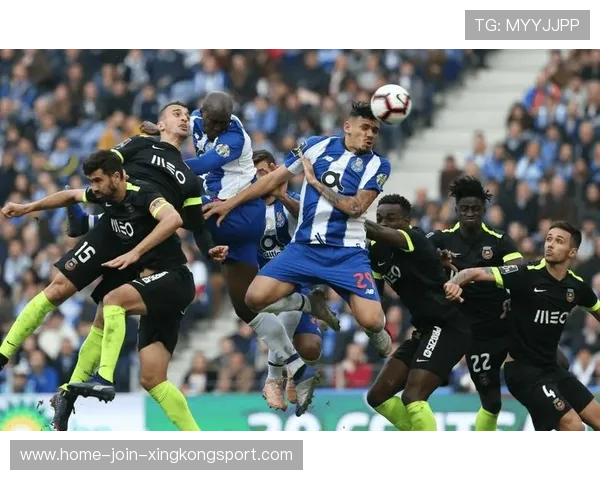 波尔图托尼马丁斯压哨扫射巨龙球场彻底炸开